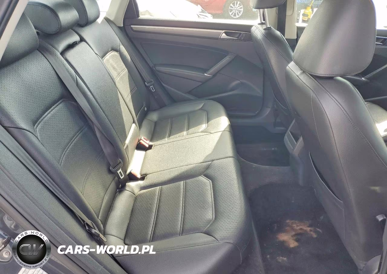2016 Volkswagen Passat S VIN:1VWAT7A32GC046349 - 10
