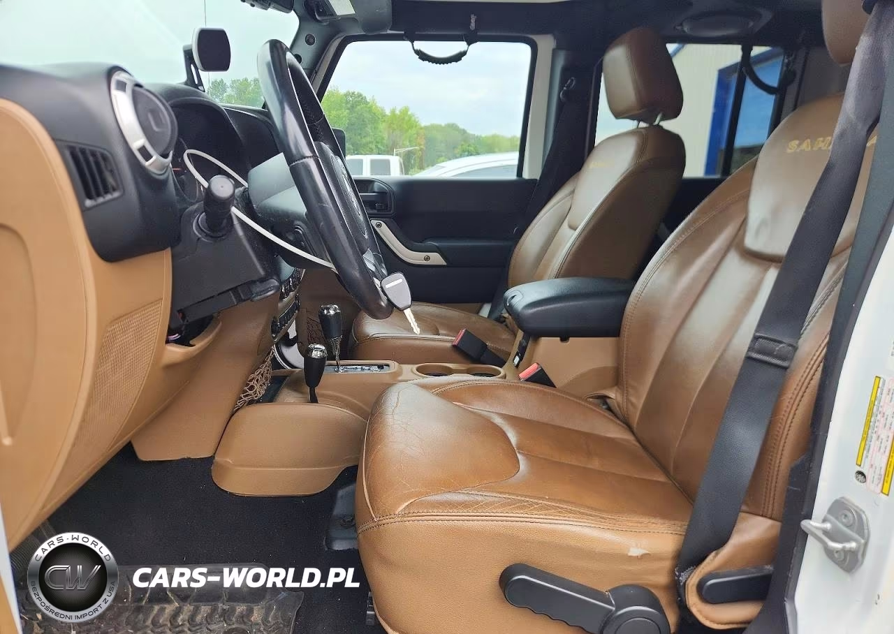 2014 Jeep Wrangler Unlimited Sahara VIN:1C4HJWEG7EL128024 - 7