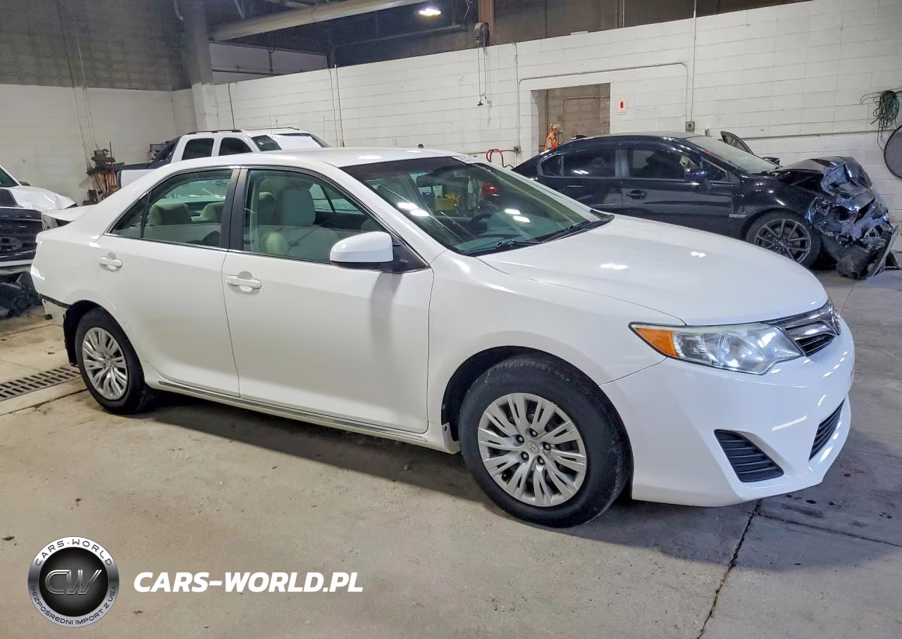 2013 Toyota Camry Le VIN:4T4BF1FK3DR316949 - 4