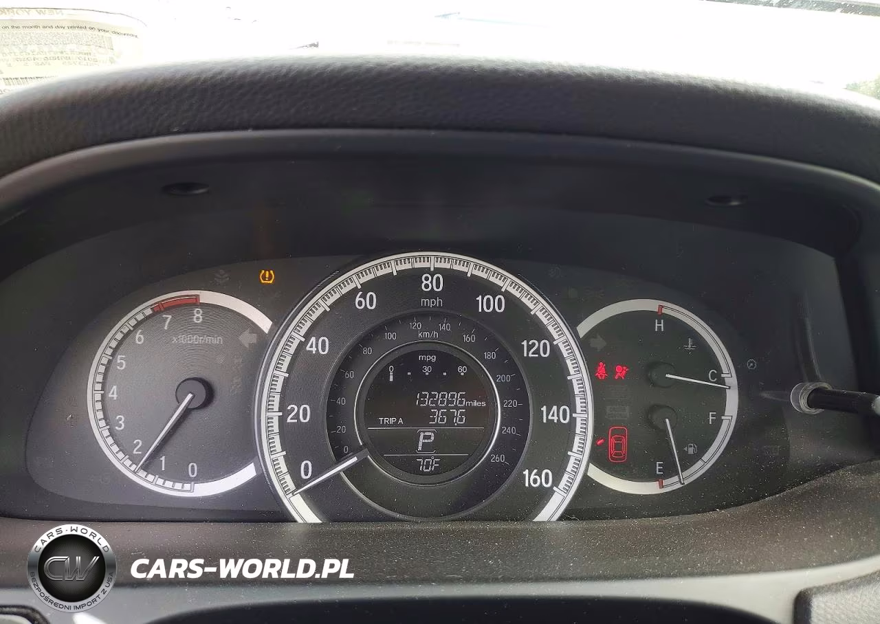 2017 Honda Accord Lx VIN:1HGCR2F37HA163378 - 9