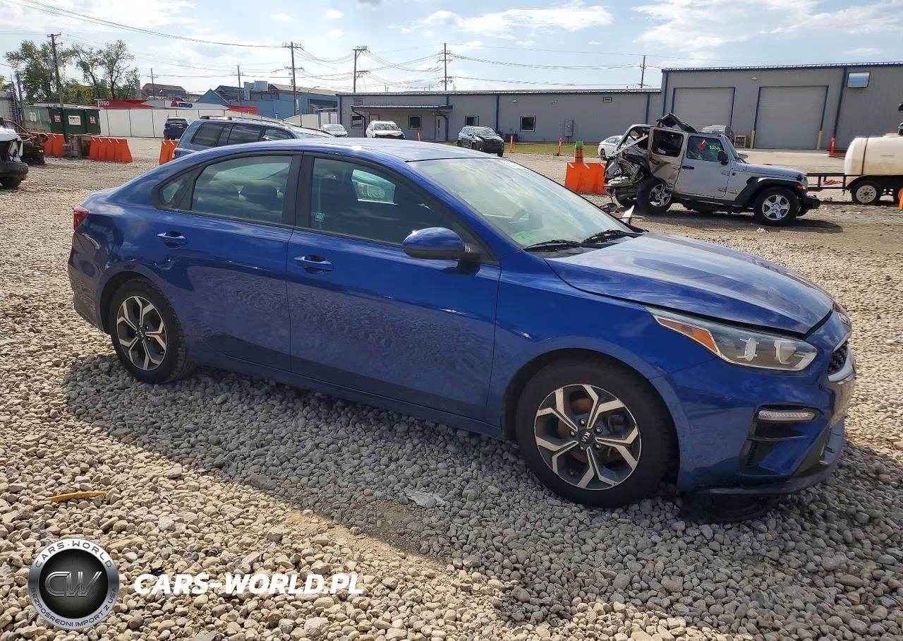 2020 Kia Forte Lxs VIN:3KPF24AD3LE190529 - 4