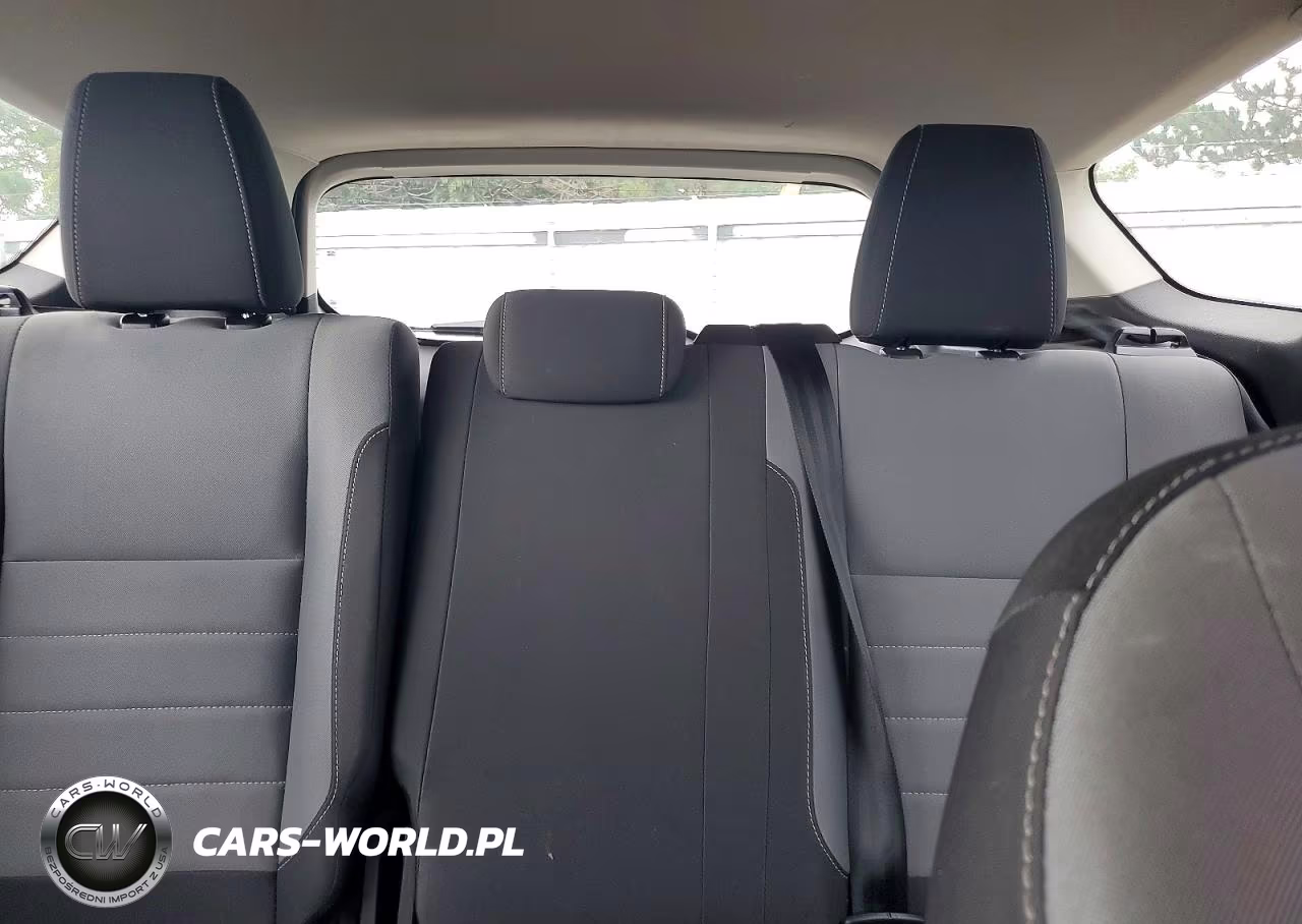 2018 Ford Escape S VIN:1FMCU0F73JUA28452 - 10
