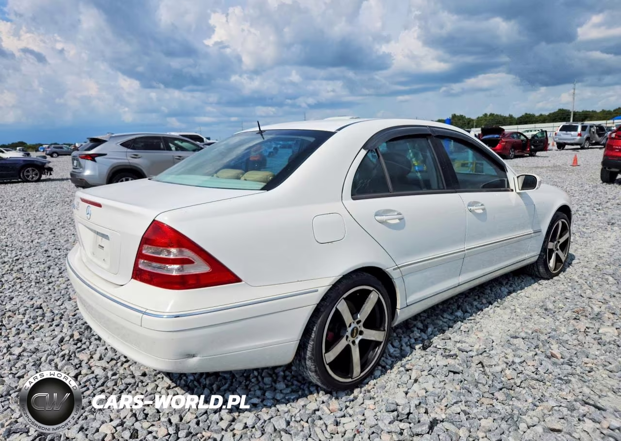 2002 Mercedes-Benz C 320 VIN:WDBRF64J32F182576 - 3