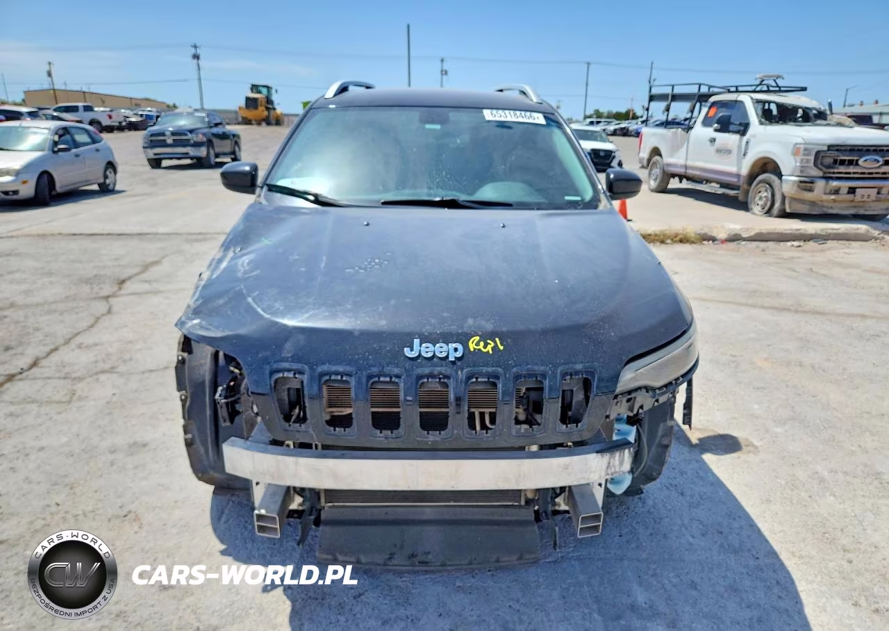 2019 Jeep Cherokee Latitude VIN:1C4PJLCBXKD145584 - 5