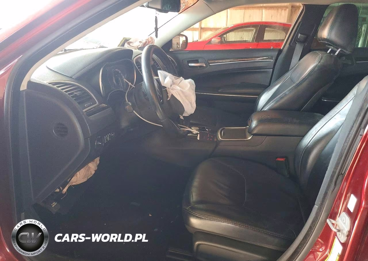 2015 Chrysler 300 Limited VIN:2C3CCAAG0FH894032 - 7
