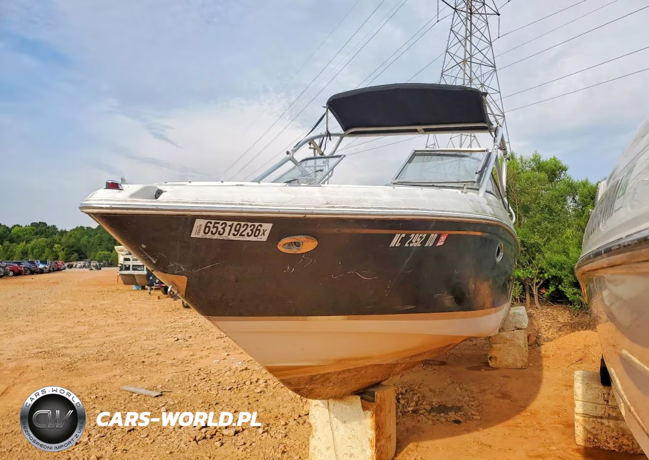 2007 Regal Boat 28' Regal - Boat VIN:RGMWG022B607 - 2
