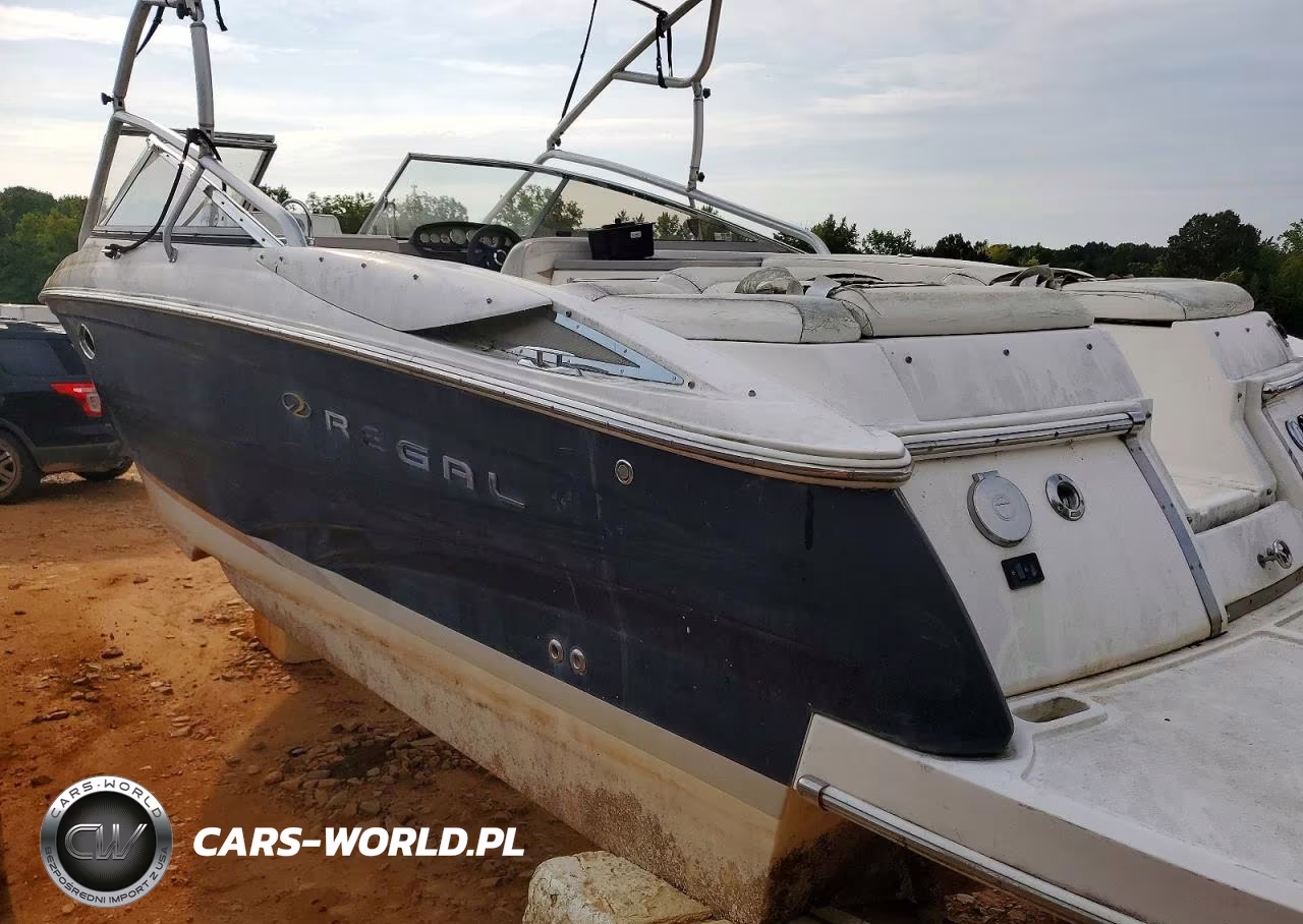 2007 Regal Boat 28' Regal - Boat VIN:RGMWG022B607 - 3