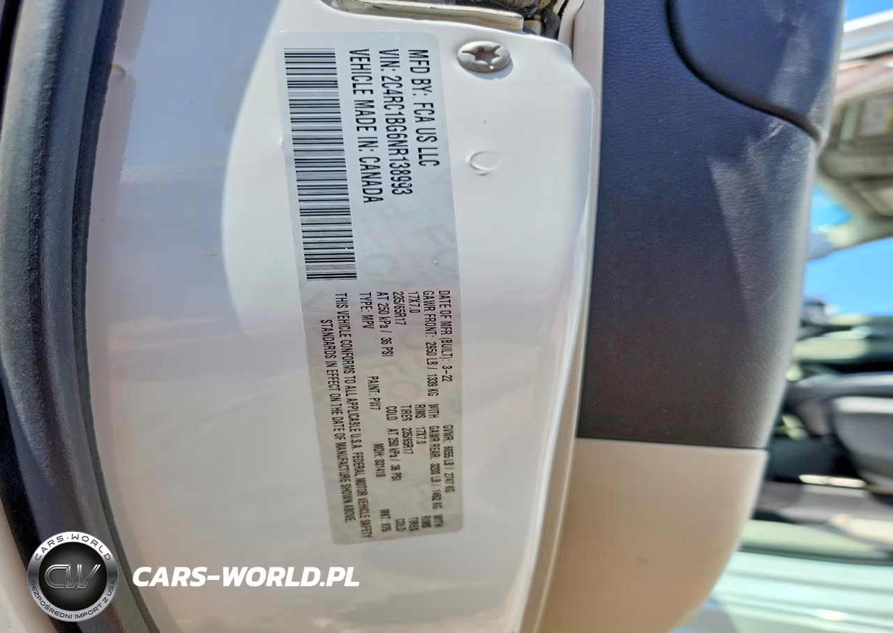 2022 Chrysler Pacifica Touring L VIN:2C4RC1BG6NR138993 - 13