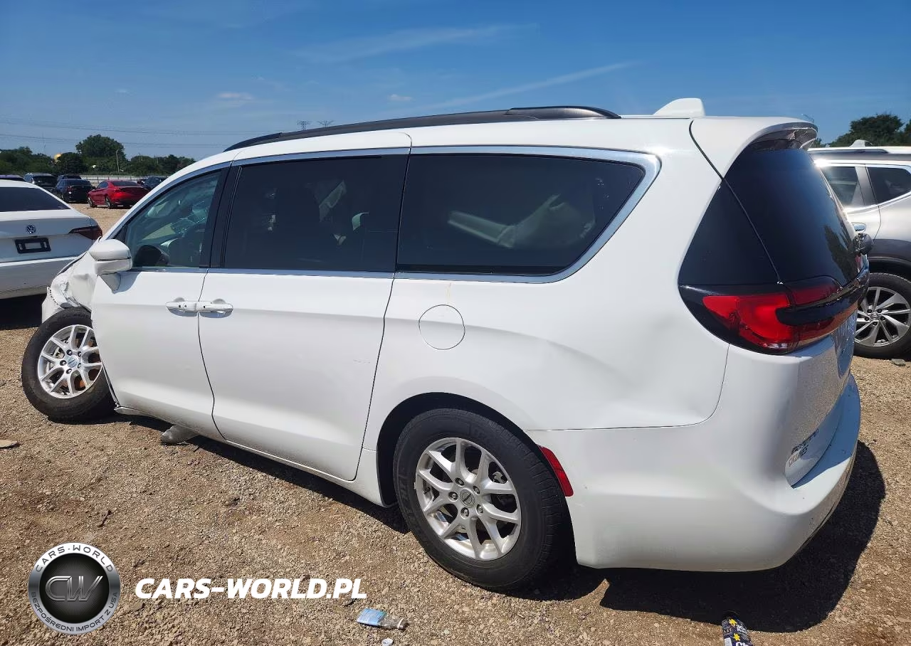 2022 Chrysler Pacifica Touring L VIN:2C4RC1BG6NR138993 - 2