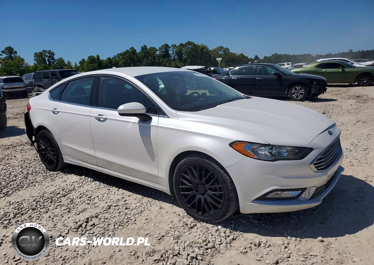 2017 Ford Fusion Se VIN:3FA6P0HD3HR353069 - 4