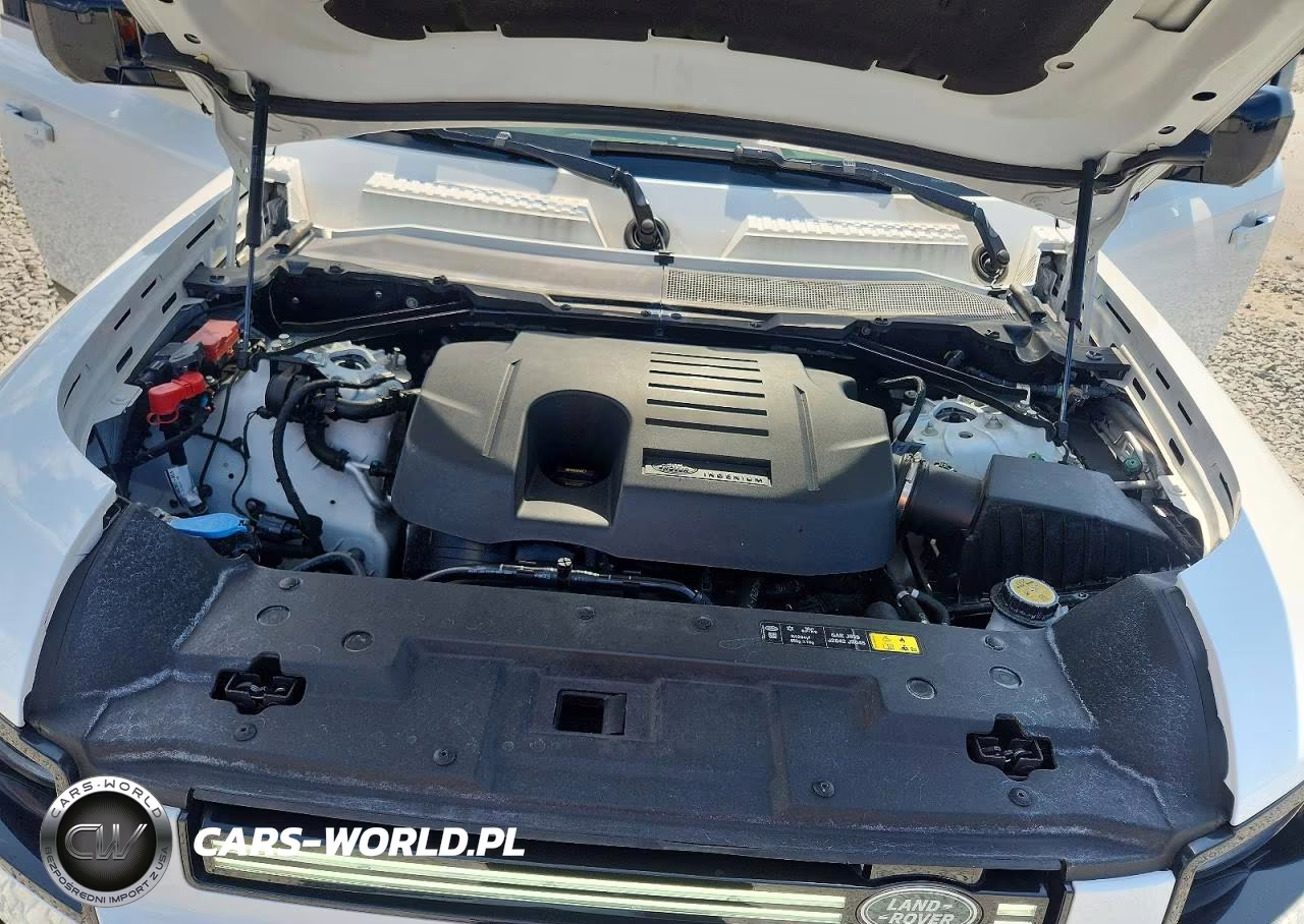 2024 Land Rover Defender 110 S VIN:SALEJ7EU3R2264234 - 12