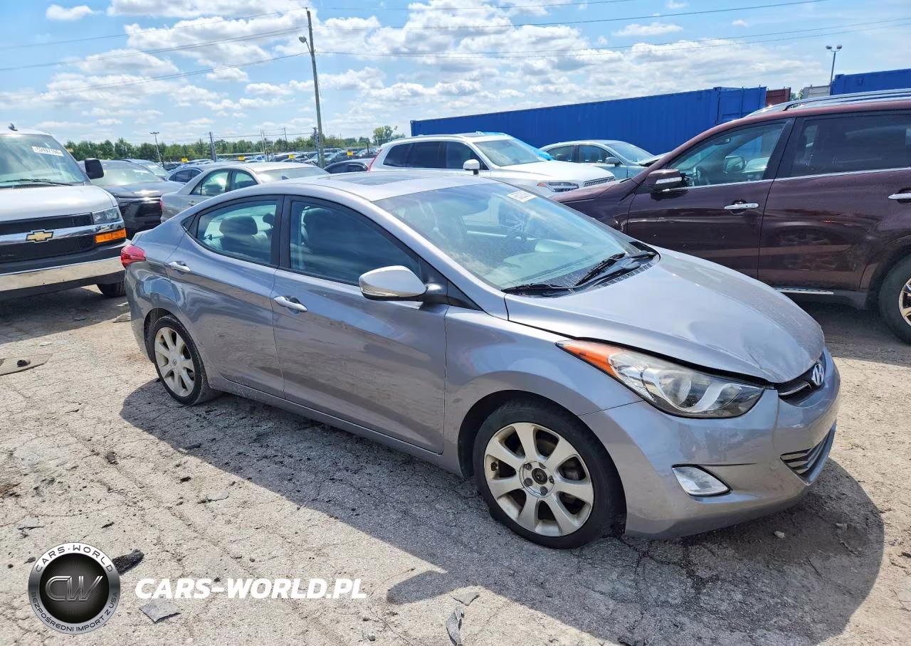 2013 Hyundai Elantra Limited VIN:KMHDH4AE8DU640575 - 4