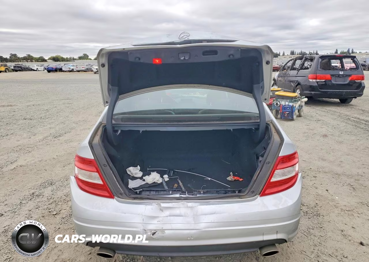 2010 Mercedes-Benz C 300 VIN:WDDGF5EBXAR121058 - 6