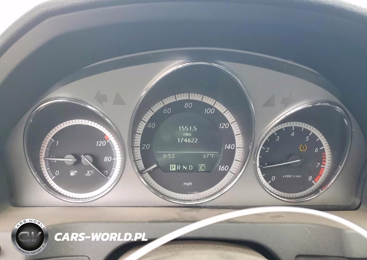 2010 Mercedes-Benz C 300 VIN:WDDGF5EBXAR121058 - 9