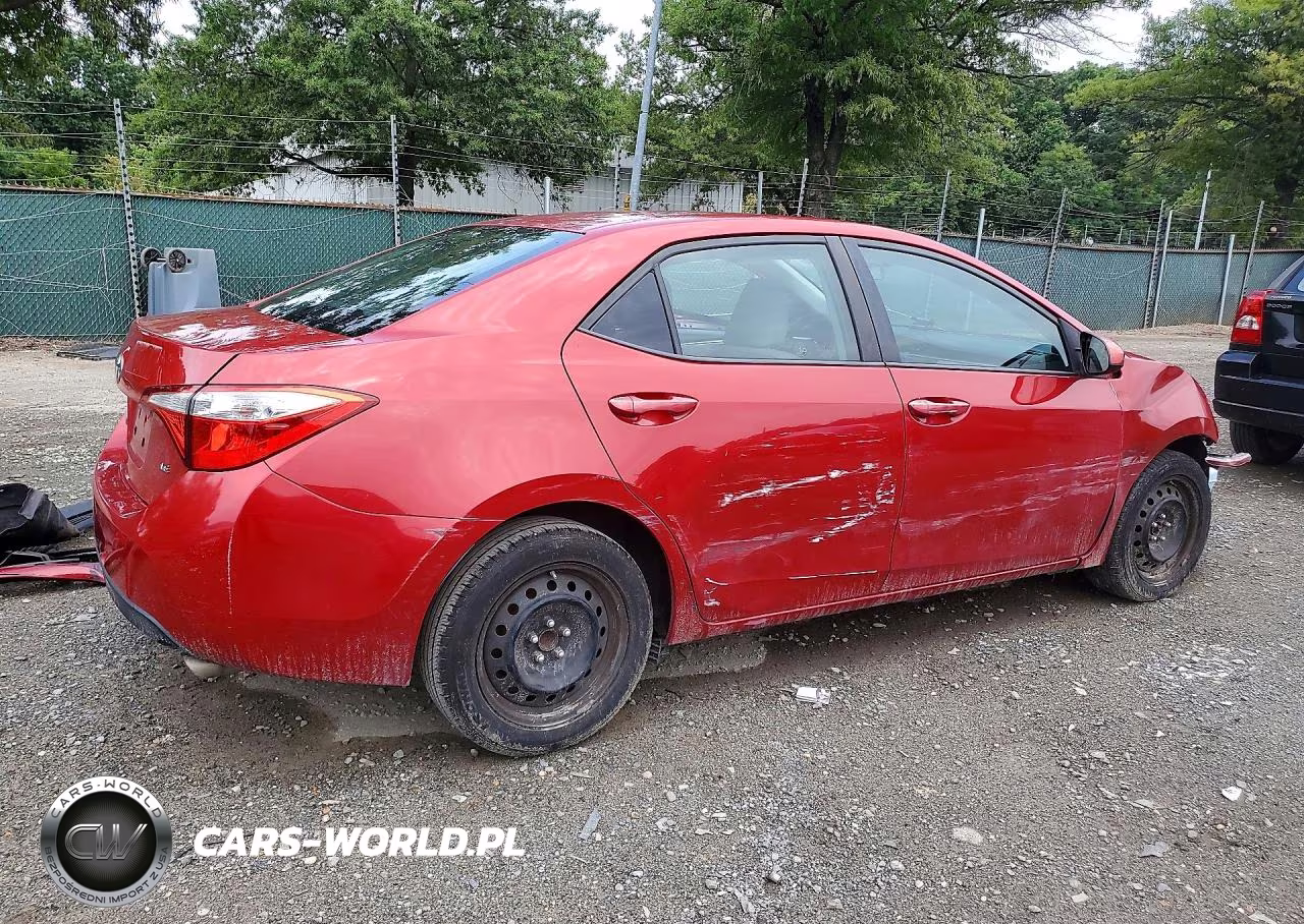 2015 Toyota Corolla Le VIN:2T1BURHE9FC455994 - 3