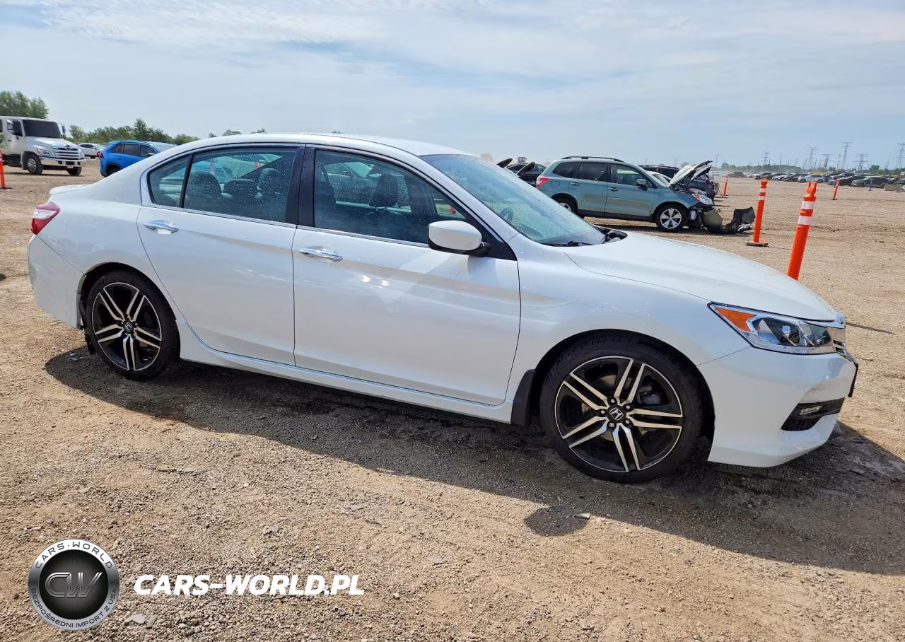 2017 Honda Accord Sport Special Edition VIN:1HGCR2F13HA119960 - 4