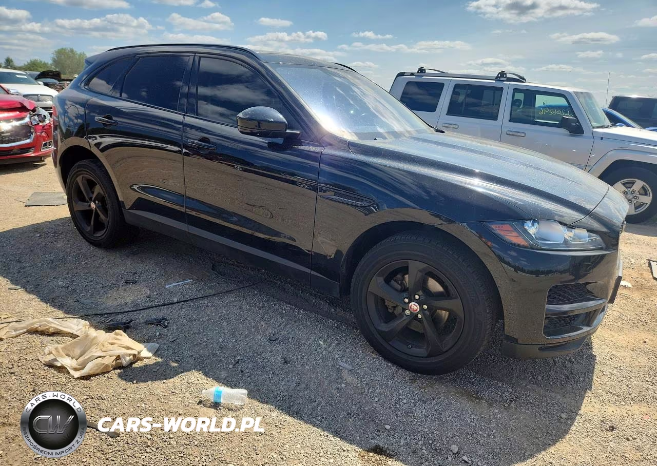 2018 Jaguar F-Pace Premium VIN:SADCJ2FX7JA293180 - 4