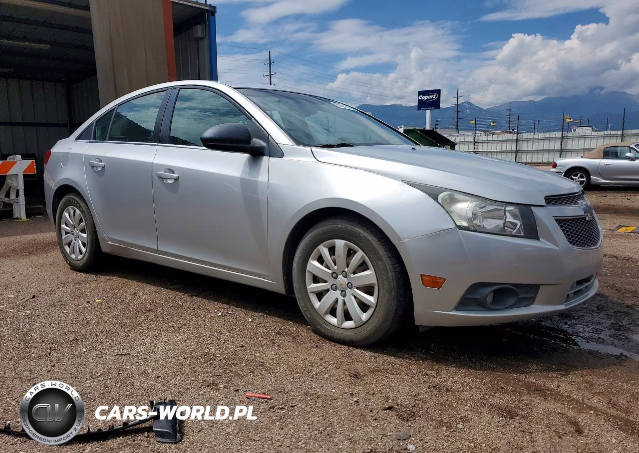 2011 Chevrolet Cruze Ls VIN:1G1PC5SH1B7156217 - 4