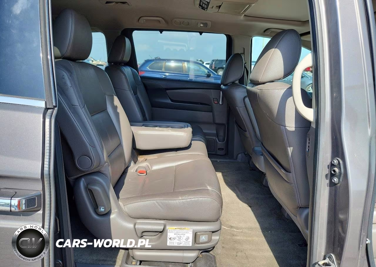 2013 Honda Odyssey Touring VIN:5FNRL5H94DB008270 - 11