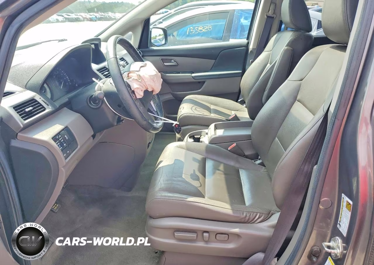 2013 Honda Odyssey Touring VIN:5FNRL5H94DB008270 - 7