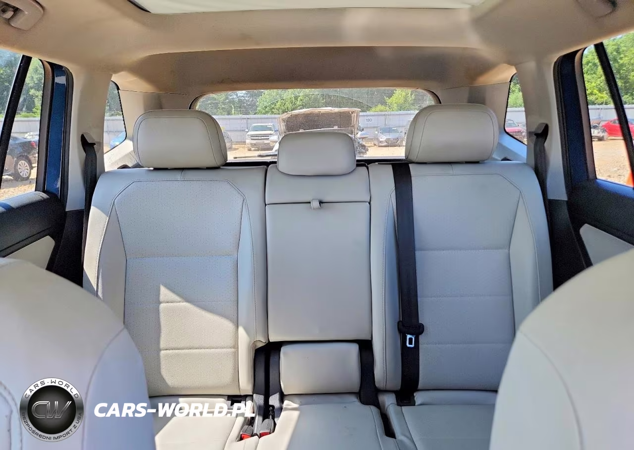 2018 Volkswagen Tiguan Se VIN:3VV2B7AX5JM110985 - 10