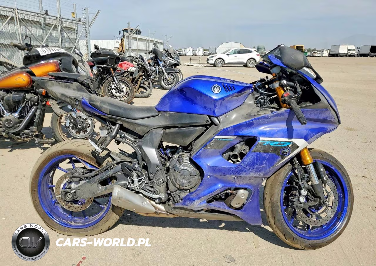 2025 Yamaha Yzfr7 – zdjęcie 1 z 9