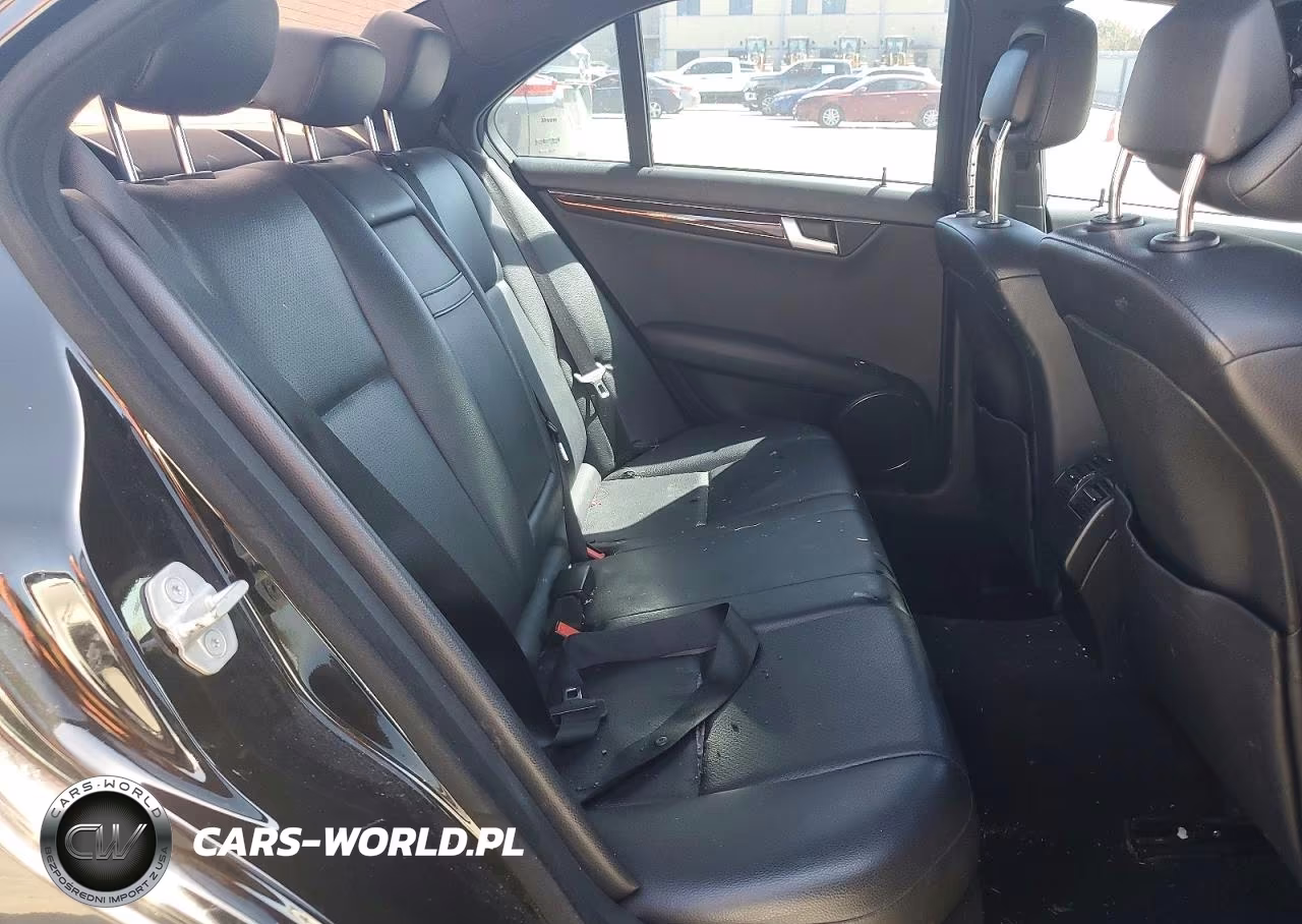 2012 Mercedes-Benz C 300 4Matic VIN:WDDGF8BB8CR208577 - 10