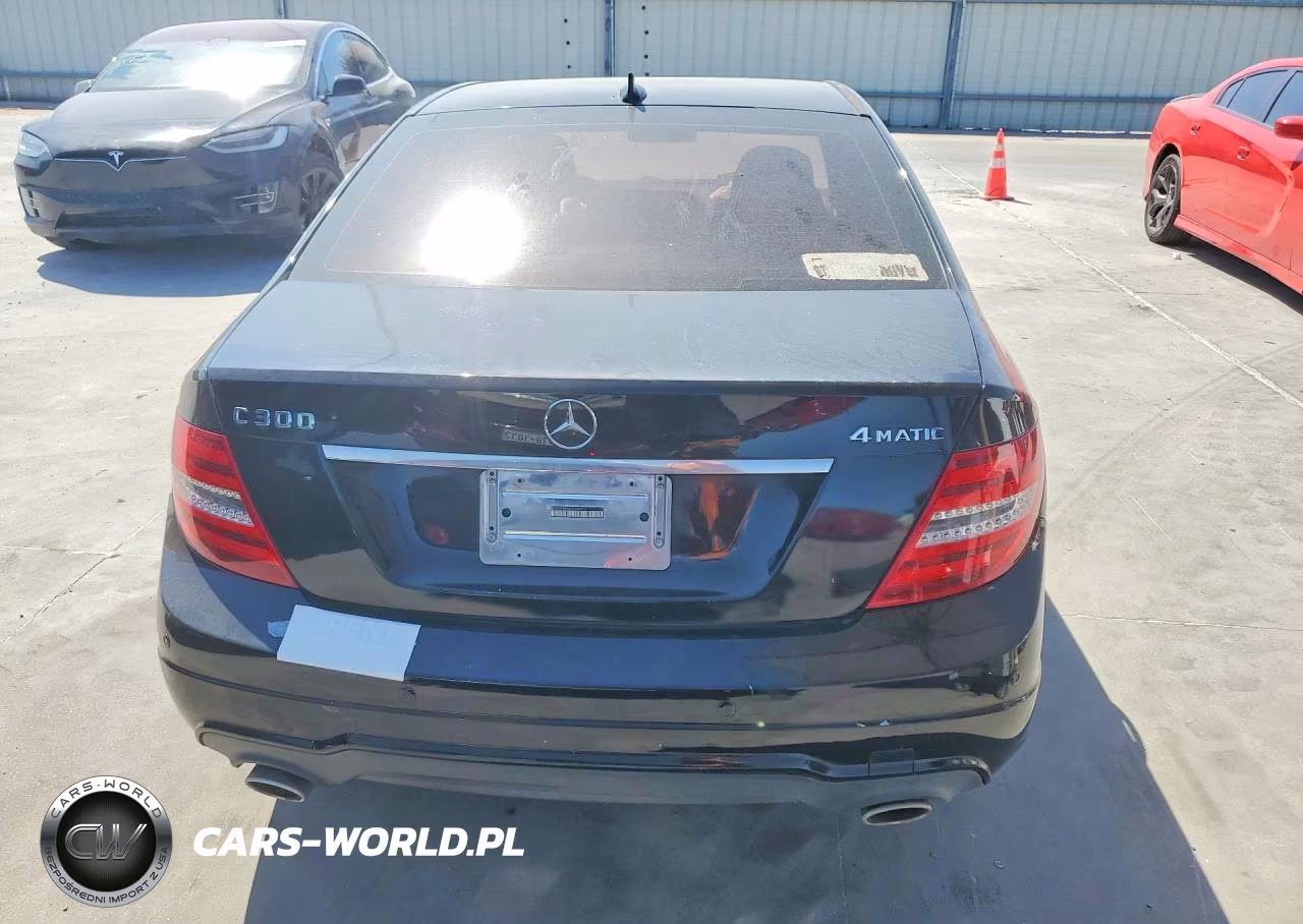 2012 Mercedes-Benz C 300 4Matic VIN:WDDGF8BB8CR208577 - 6