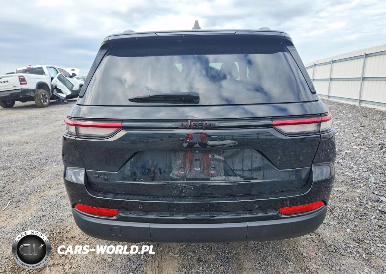 2025 Jeep Grand Cherokee Laredo VIN:1C4RJHAG5SC271409 - 6