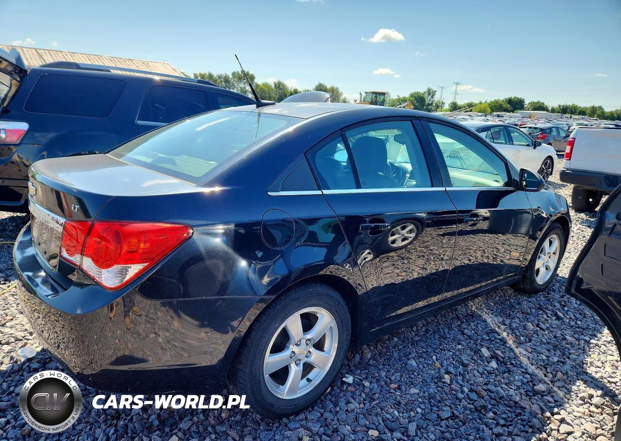 2011 Chevrolet Cruze Lt VIN:1G1PG5S94B7145600 - 3