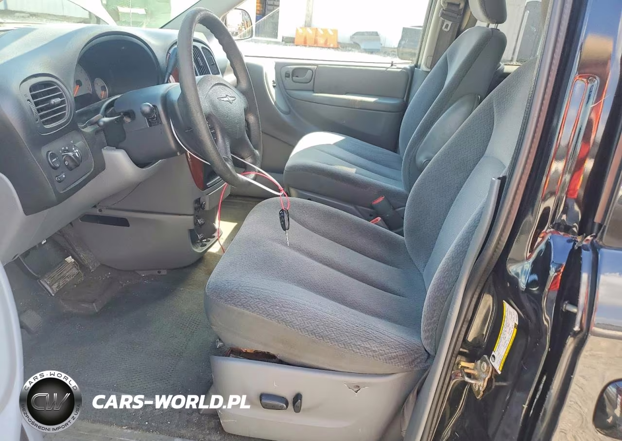 2005 Chrysler Town & Country Lx VIN:2C8GP44R25R473341 - 7