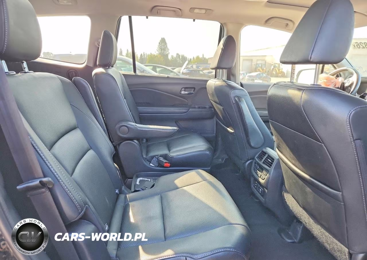 2017 Honda Pilot Elite VIN:5FNYF6H05HB045005 - 10