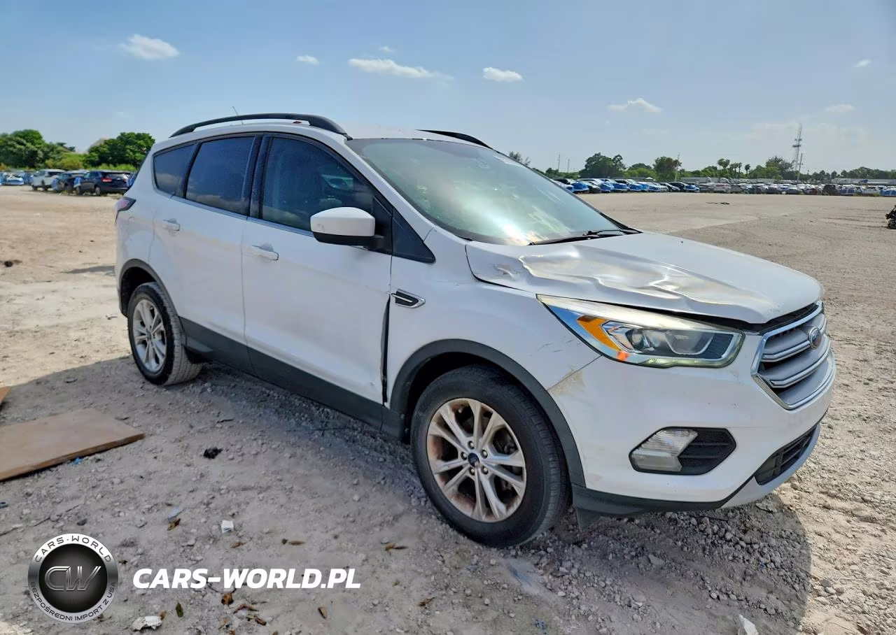 2017 Ford Escape Se VIN:1FMCU0GD6HUD64241 - 4
