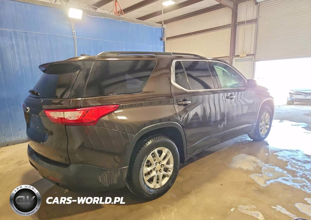 2019 Chevrolet Traverse Lt VIN:1GNERGKW8KJ166714 - 3