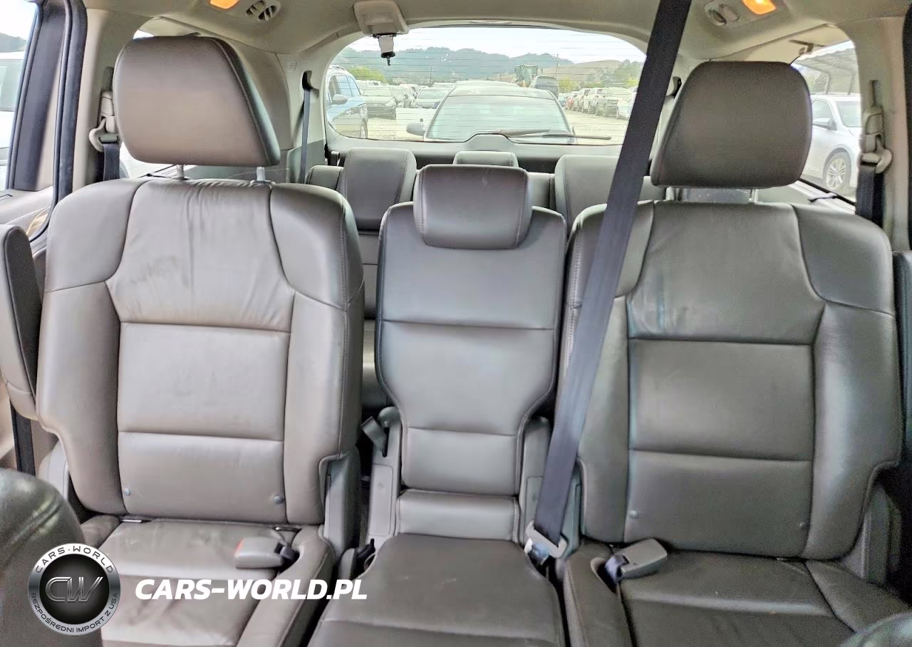 2013 Honda Odyssey Touring VIN:5FNRL5H9XDB042830 - 10