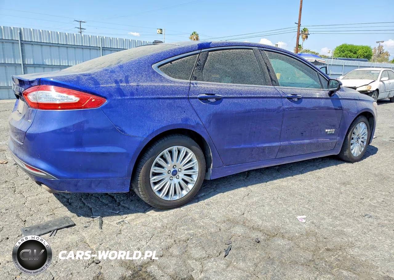 2014 Ford Fusion Se Phev VIN:3FA6P0PU2ER324658 - 3