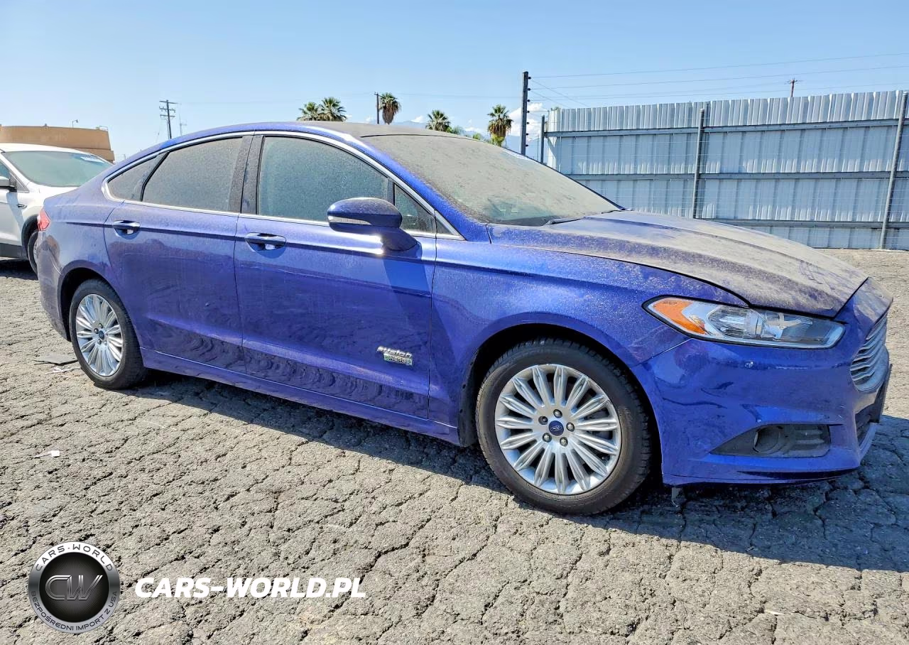 2014 Ford Fusion Se Phev VIN:3FA6P0PU2ER324658 - 4
