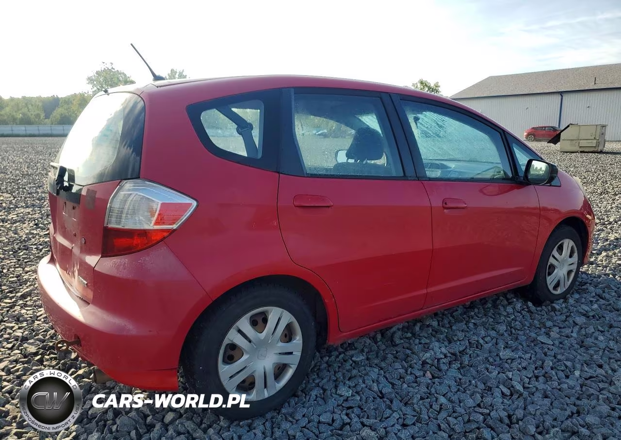 2010 Honda Fit VIN:JHMGE8H26AC015475 - 3