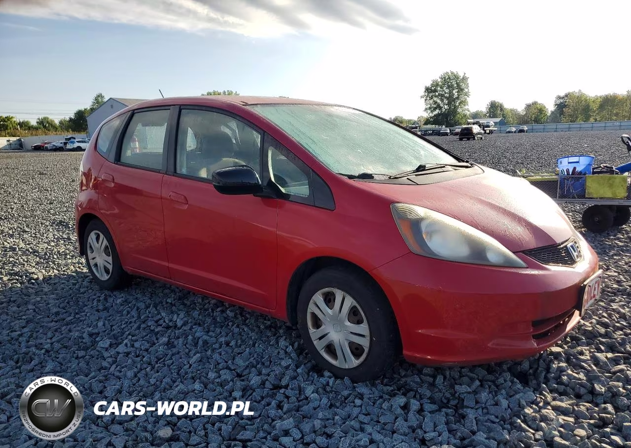 2010 Honda Fit VIN:JHMGE8H26AC015475 - 4