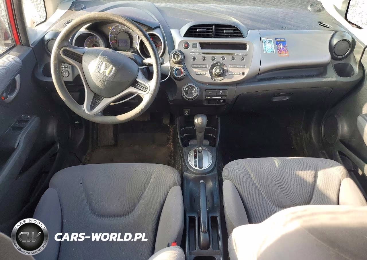 2010 Honda Fit VIN:JHMGE8H26AC015475 - 8
