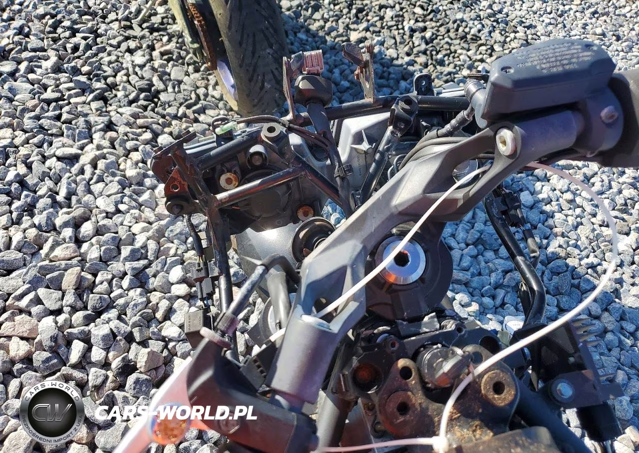 2019 Kawasaki Ex650 F VIN:JKAEXEK17KDA33994 - 7