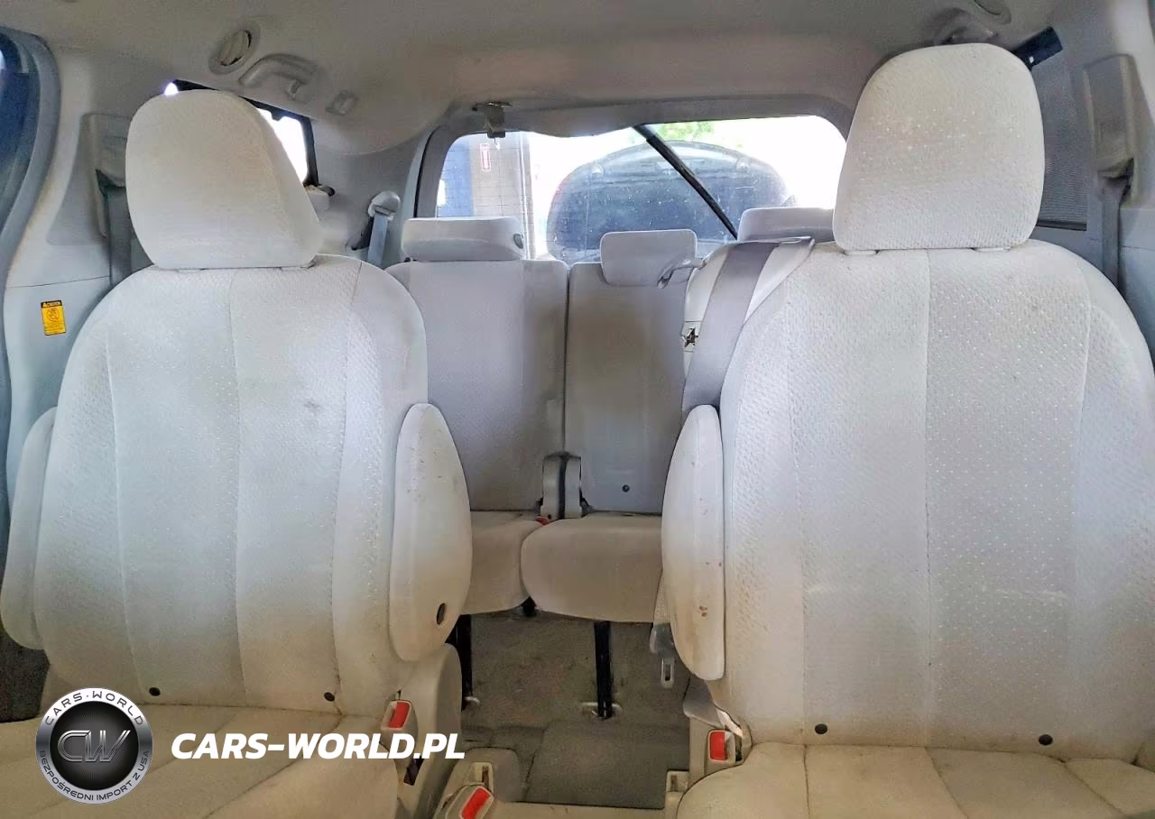 2011 Toyota Sienna Le VIN:5TDKK3DCXBS109929 - 10