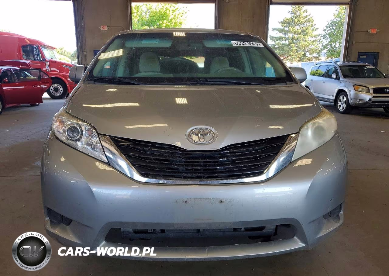 2011 Toyota Sienna Le VIN:5TDKK3DCXBS109929 - 5