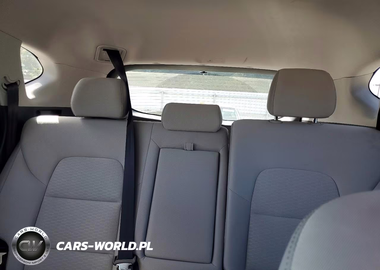 2019 Hyundai Tucson Se VIN:KM8J2CA44KU012080 - 10