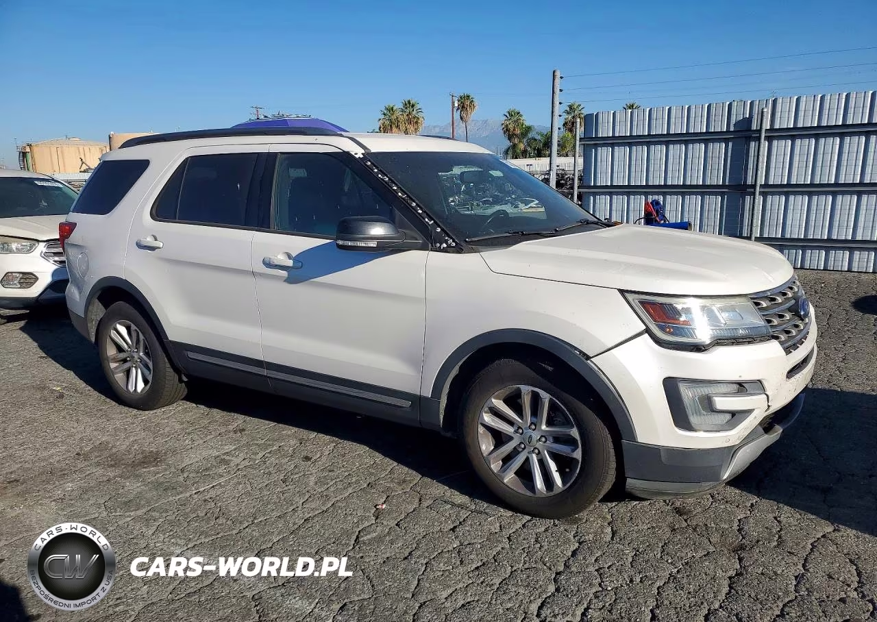 2016 Ford Explorer Xlt VIN:1FM5K7D89GGC22932 - 4