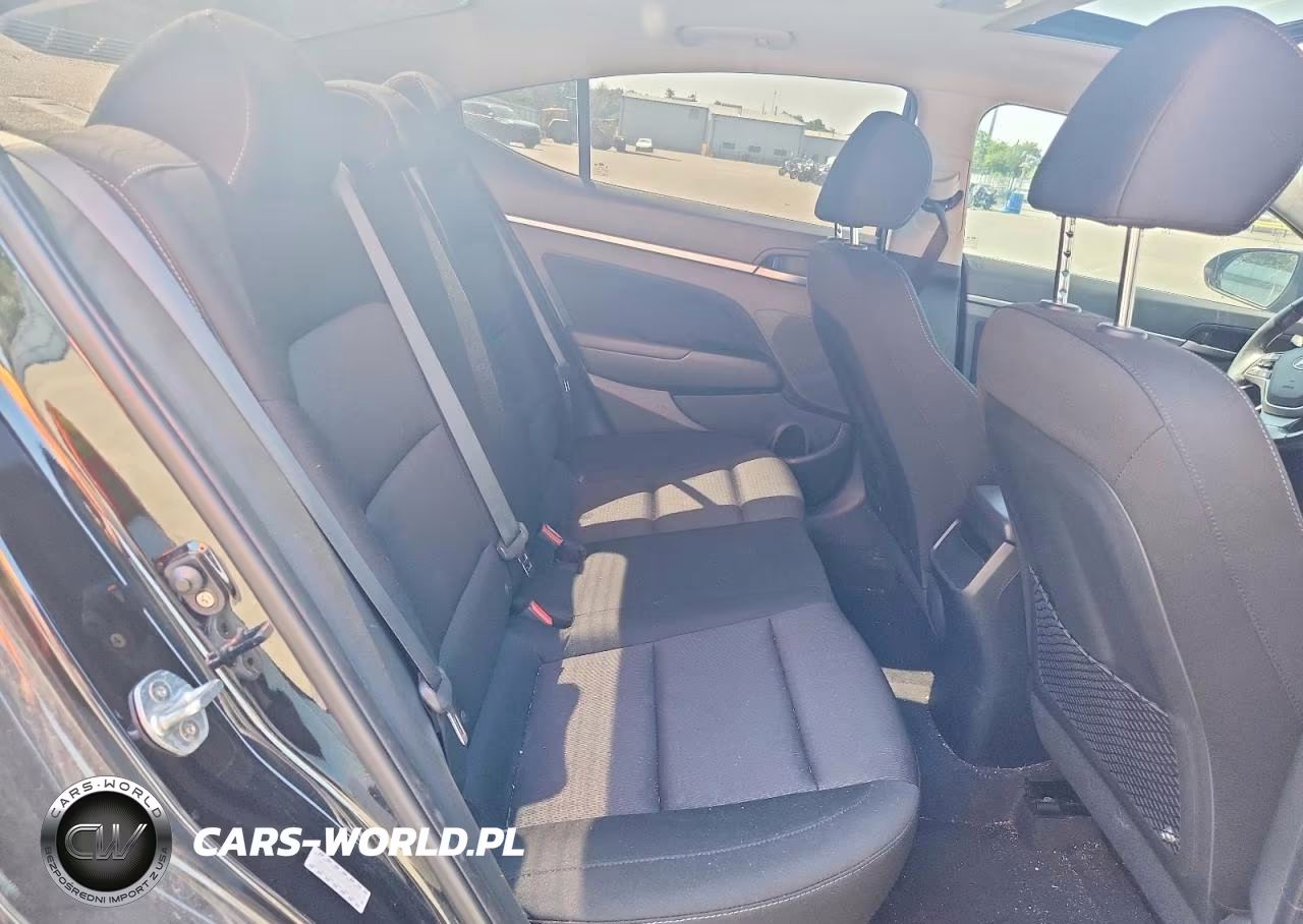 2018 Hyundai Elantra Value Edition VIN:KMHD84LF7JU501958 - 10