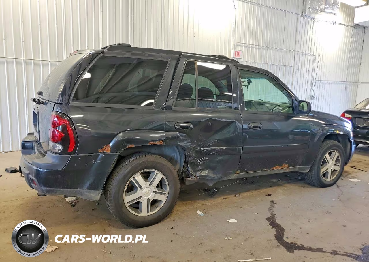 2005 Chevrolet Trailblazer Ls VIN:1GNDT13S252377427 - 3