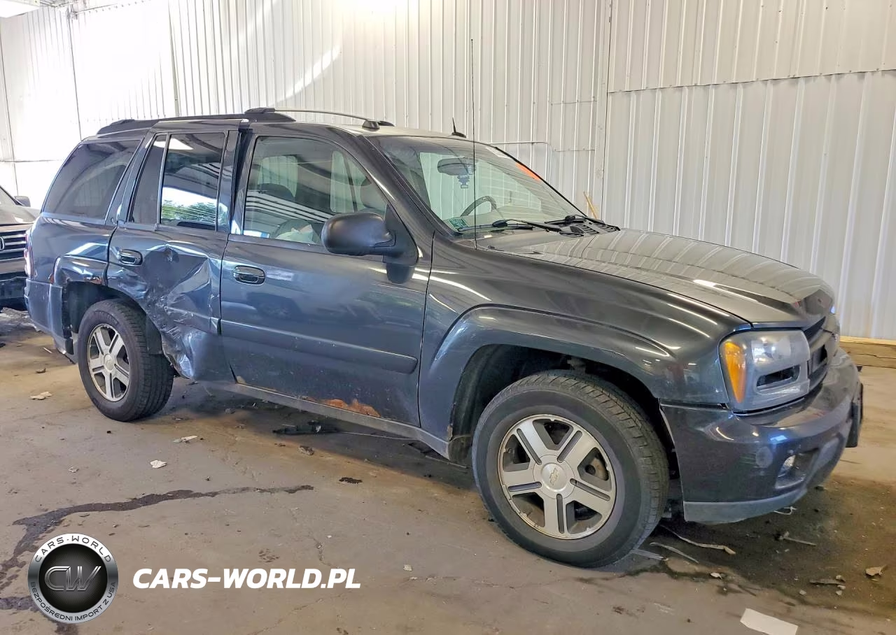2005 Chevrolet Trailblazer Ls VIN:1GNDT13S252377427 - 4