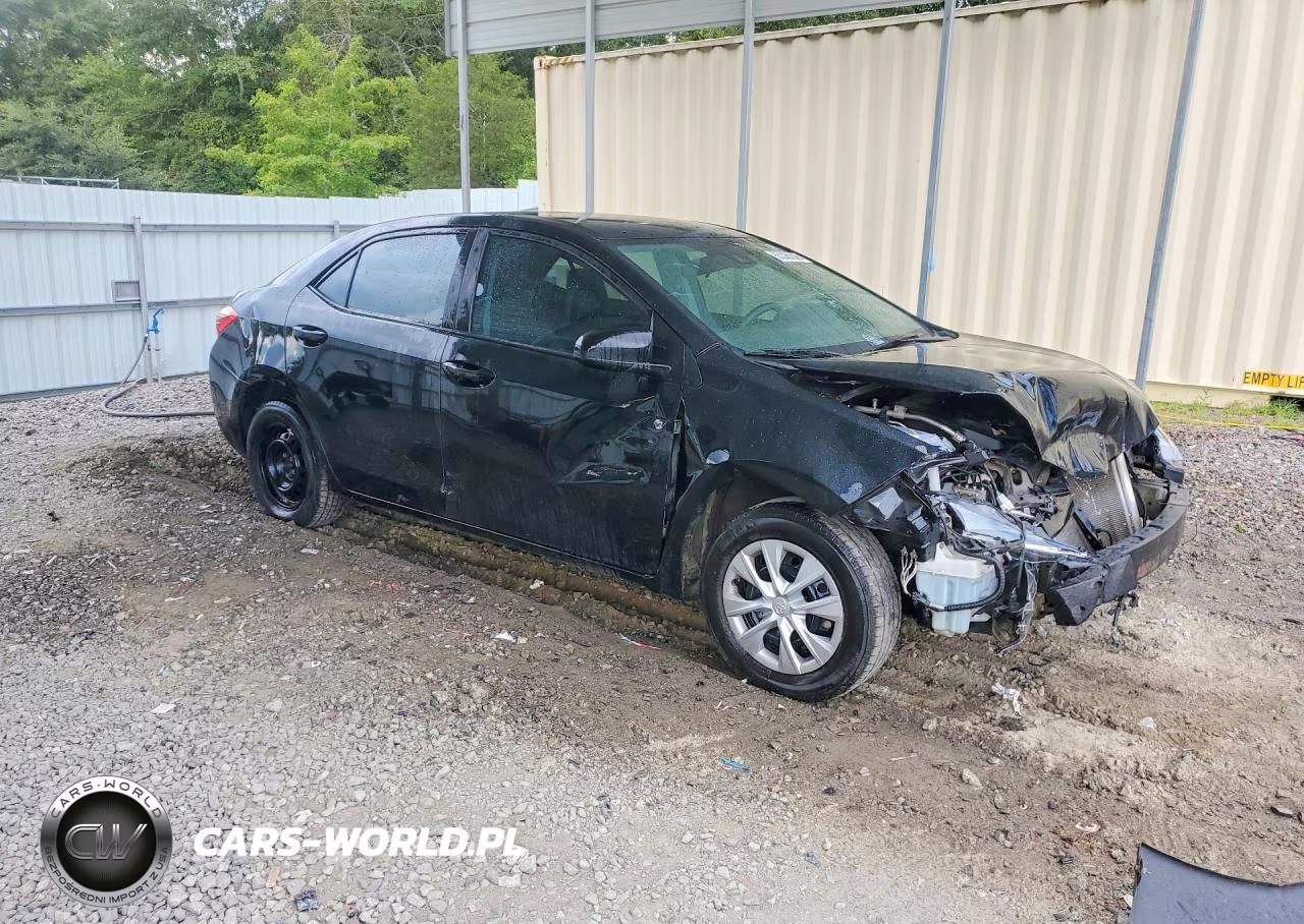 2018 Toyota Corolla L VIN:5YFBURHE2JP823327 - 4