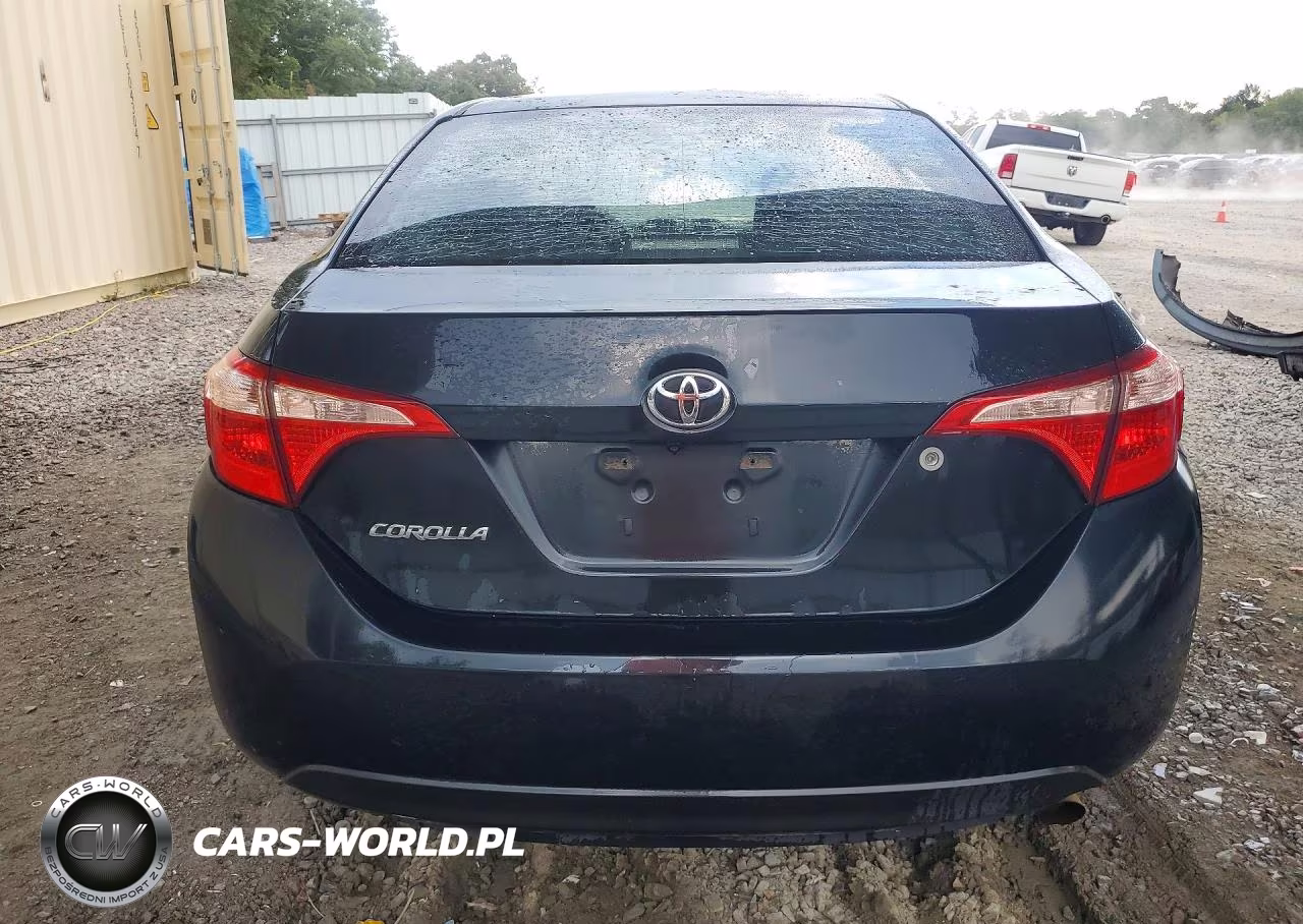 2018 Toyota Corolla L VIN:5YFBURHE2JP823327 - 6